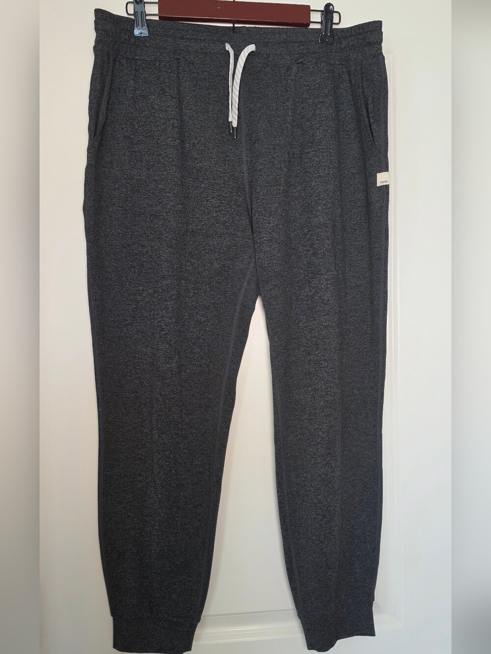 Vuori Halo Jogger Pants Women’s Large Heather Gray Ultra Soft Athleisure Lounge